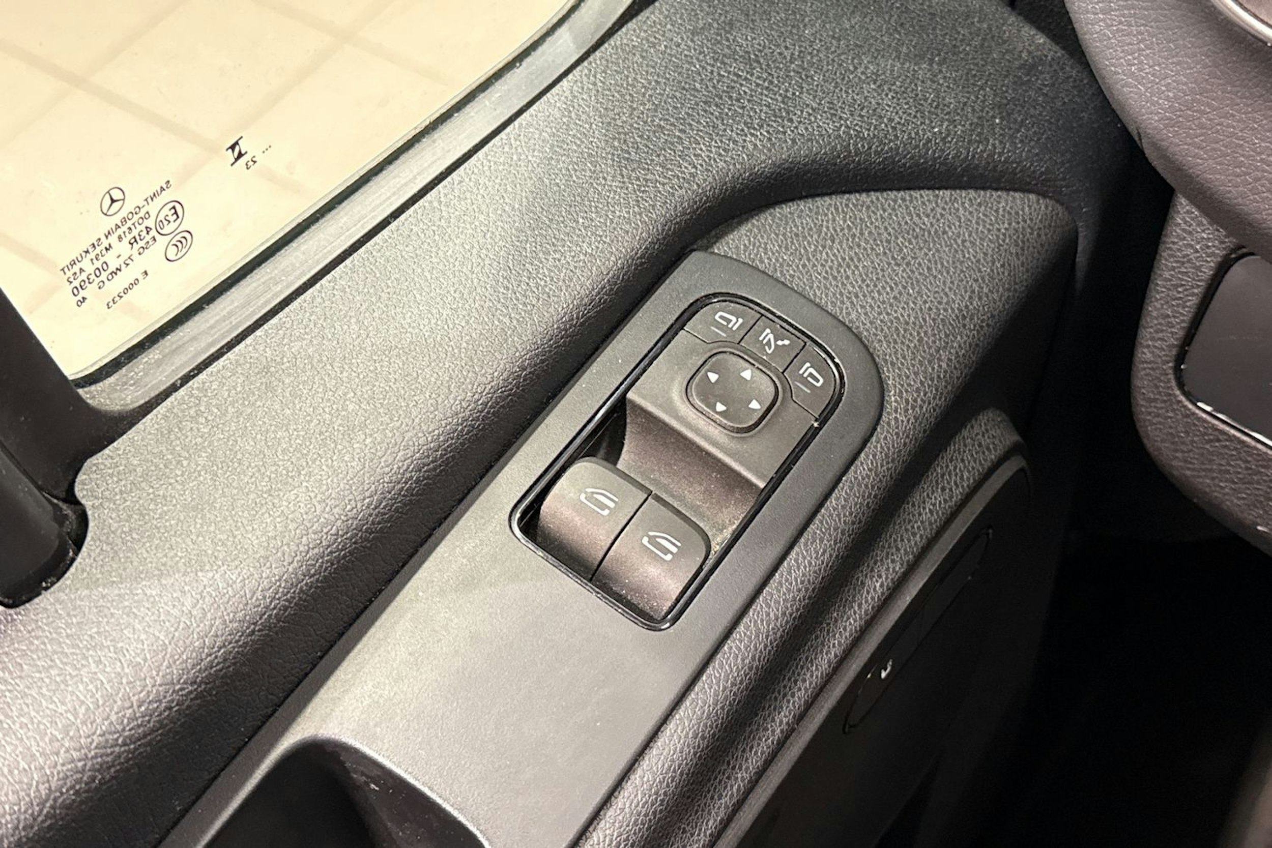 Harmaa Mercedes-Benz SPRINTER 2023 kuva 32.