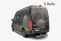 musta Mercedes-Benz Sprinter 2023 kuva 2.