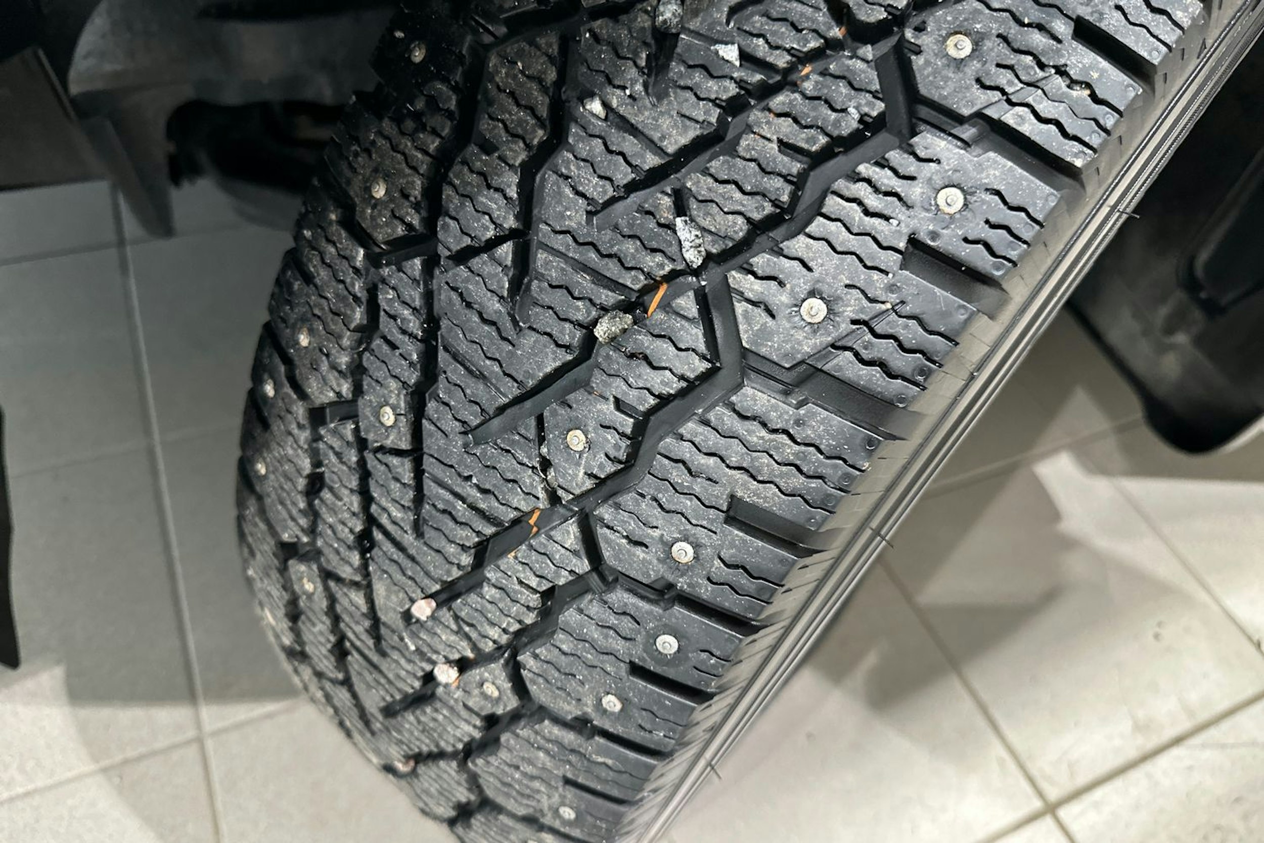 musta Mercedes-Benz Sprinter 2023 kuva 13.