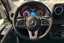 musta Mercedes-Benz Sprinter 2023 kuva 15.