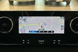 musta Mercedes-Benz Sprinter 2023 kuva 17.