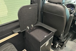 musta Mercedes-Benz Sprinter 2023 kuva 35.