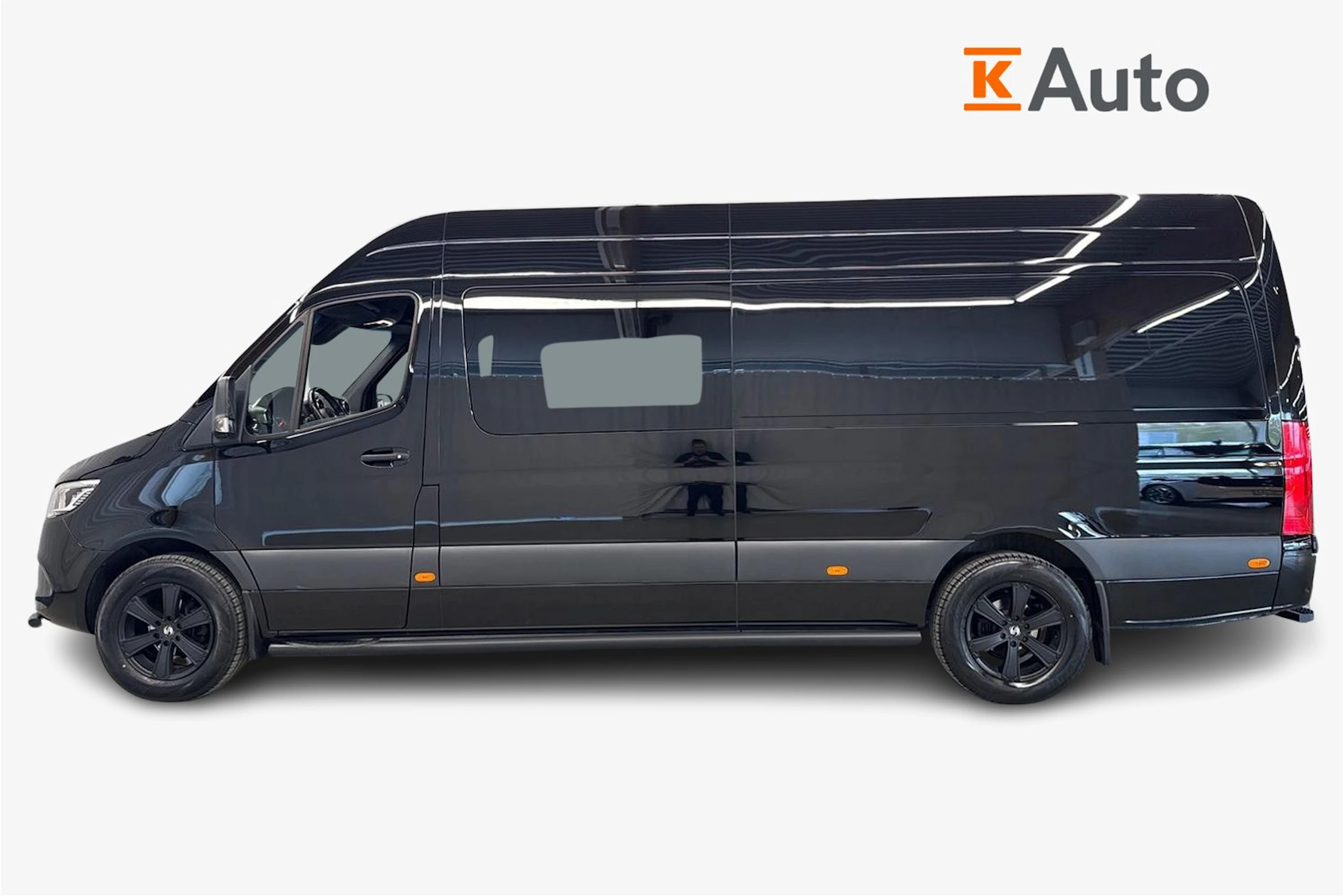 musta Mercedes-Benz Sprinter 2023 kuva 7.