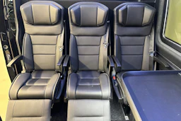 musta Mercedes-Benz Sprinter 2023 kuva 26.
