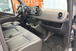 harmaa Mercedes-Benz Sprinter 2023 kuva 25.