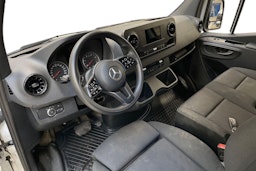 valkoinen Mercedes-Benz Sprinter 2024 kuva 9.