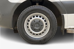 valkoinen Mercedes-Benz Sprinter 2024 kuva 12.