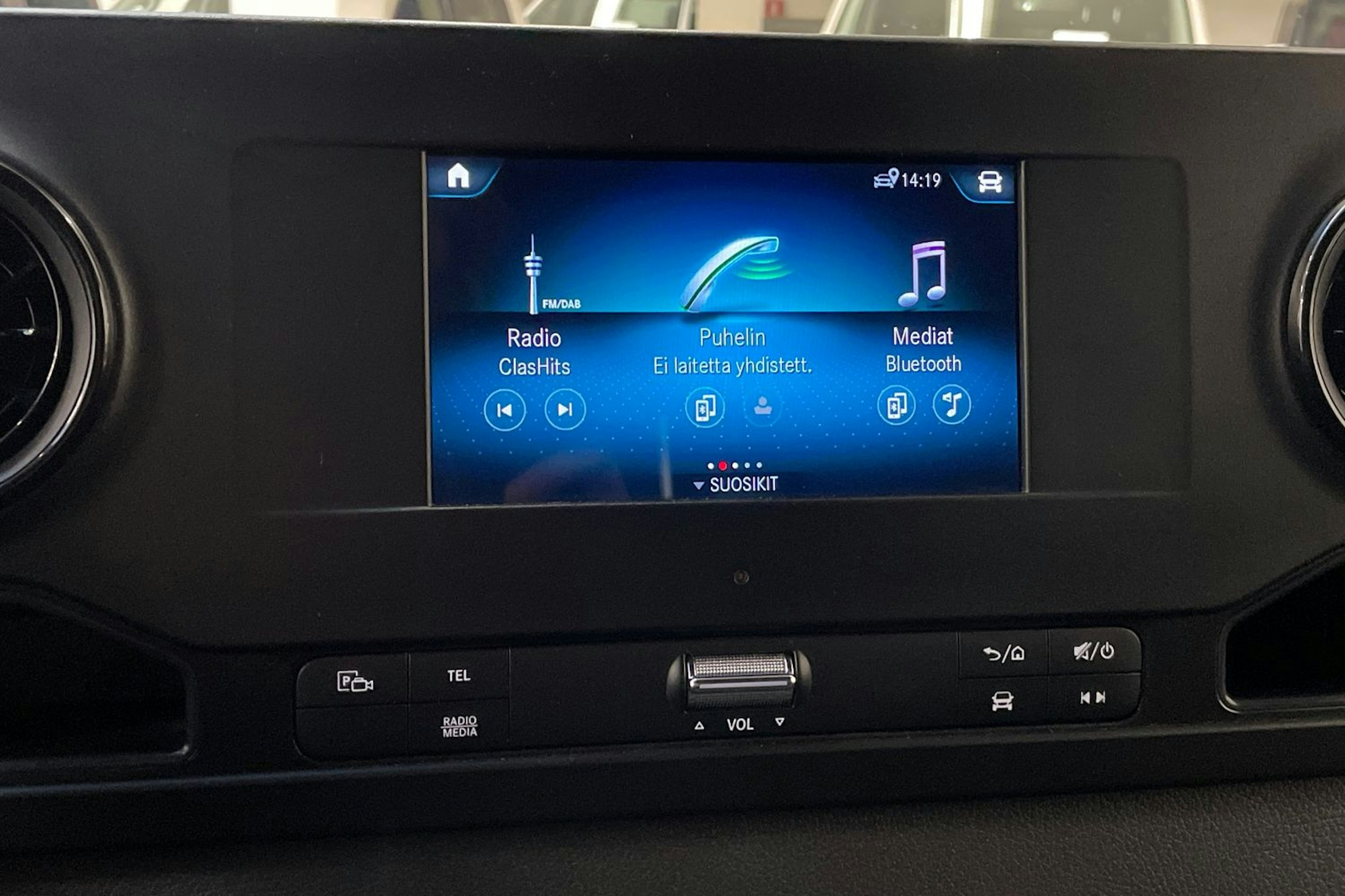 valkoinen Mercedes-Benz Sprinter 2024 kuva 21.