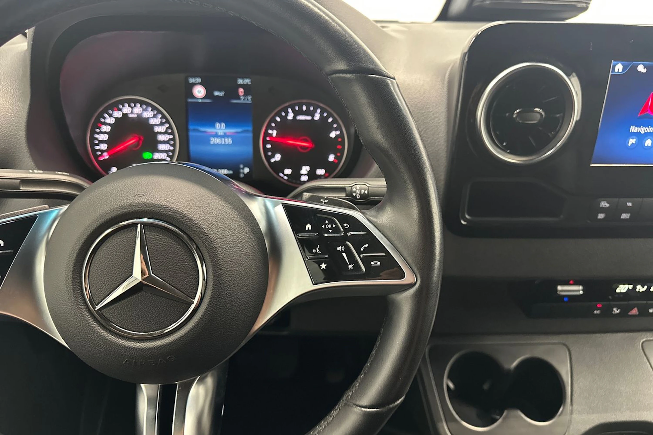 harmaa Mercedes-Benz Sprinter 2025 kuva 12.