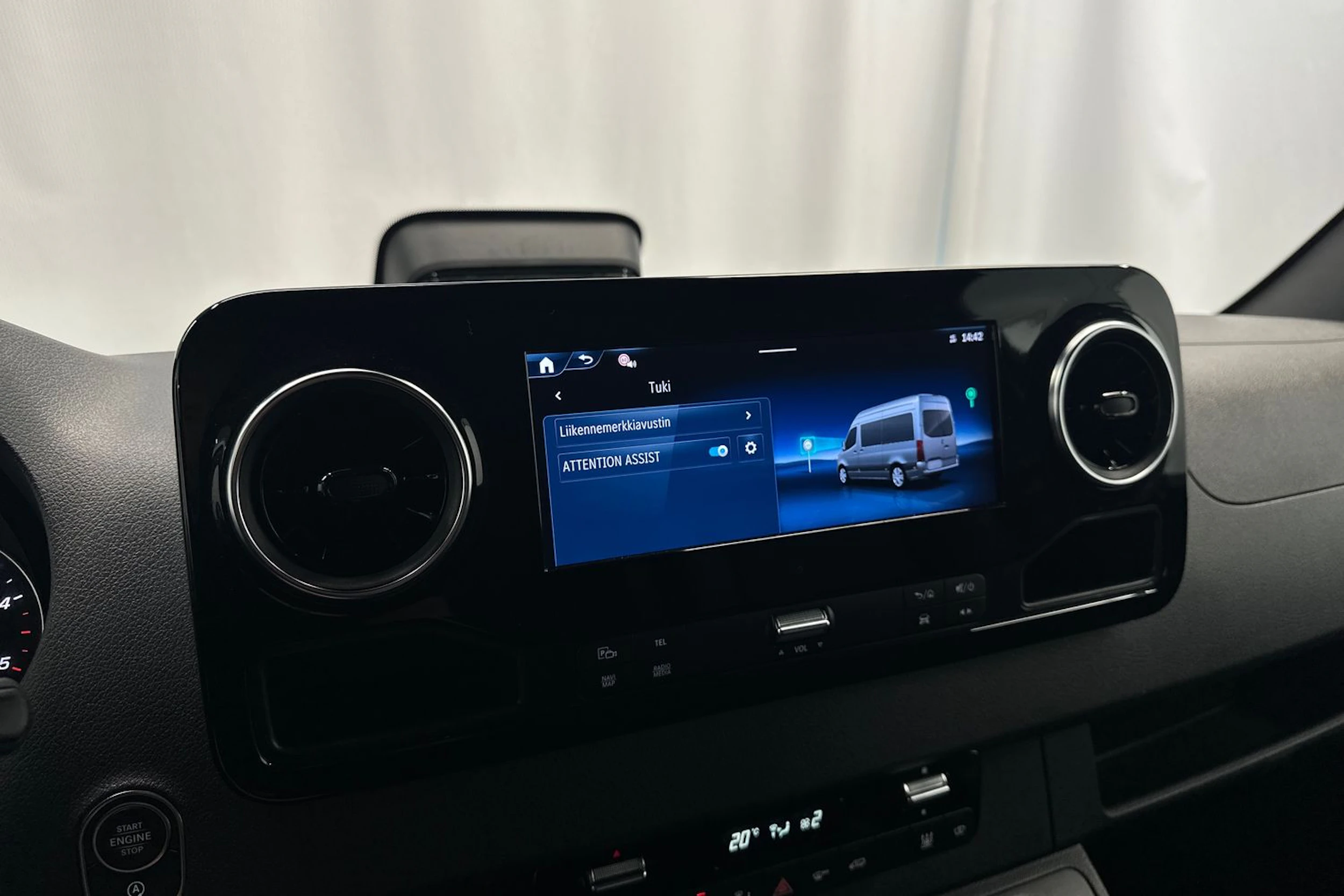 harmaa Mercedes-Benz Sprinter 2025 kuva 23.