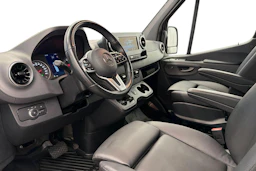 musta Mercedes-Benz Sprinter 2024 kuva 6.