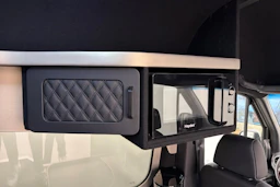 musta Mercedes-Benz Sprinter 2024 kuva 12.