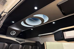musta Mercedes-Benz Sprinter 2024 kuva 14.