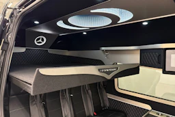 musta Mercedes-Benz Sprinter 2024 kuva 30.