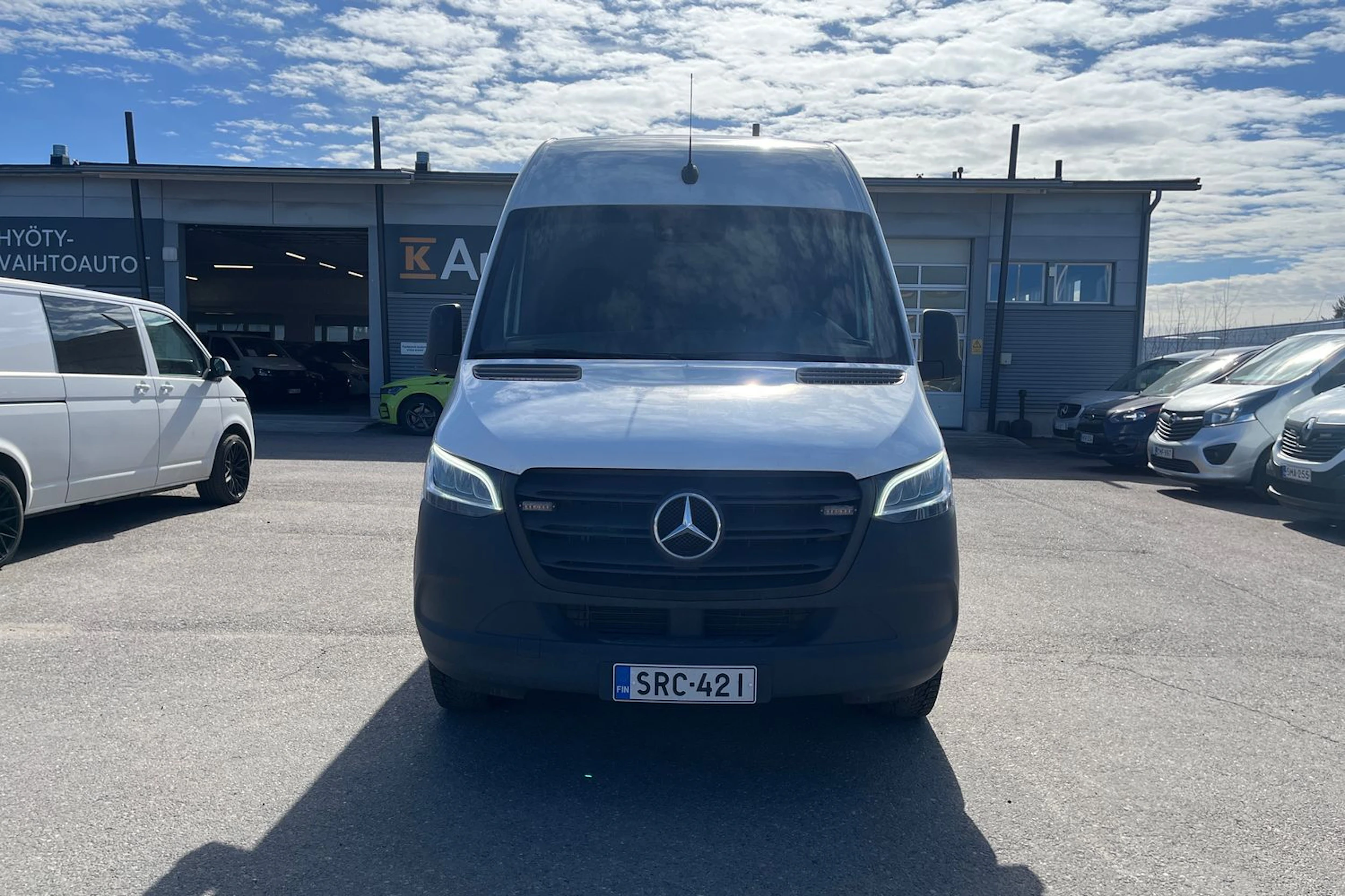 valkoinen Mercedes-Benz Sprinter 2024 kuva 8.