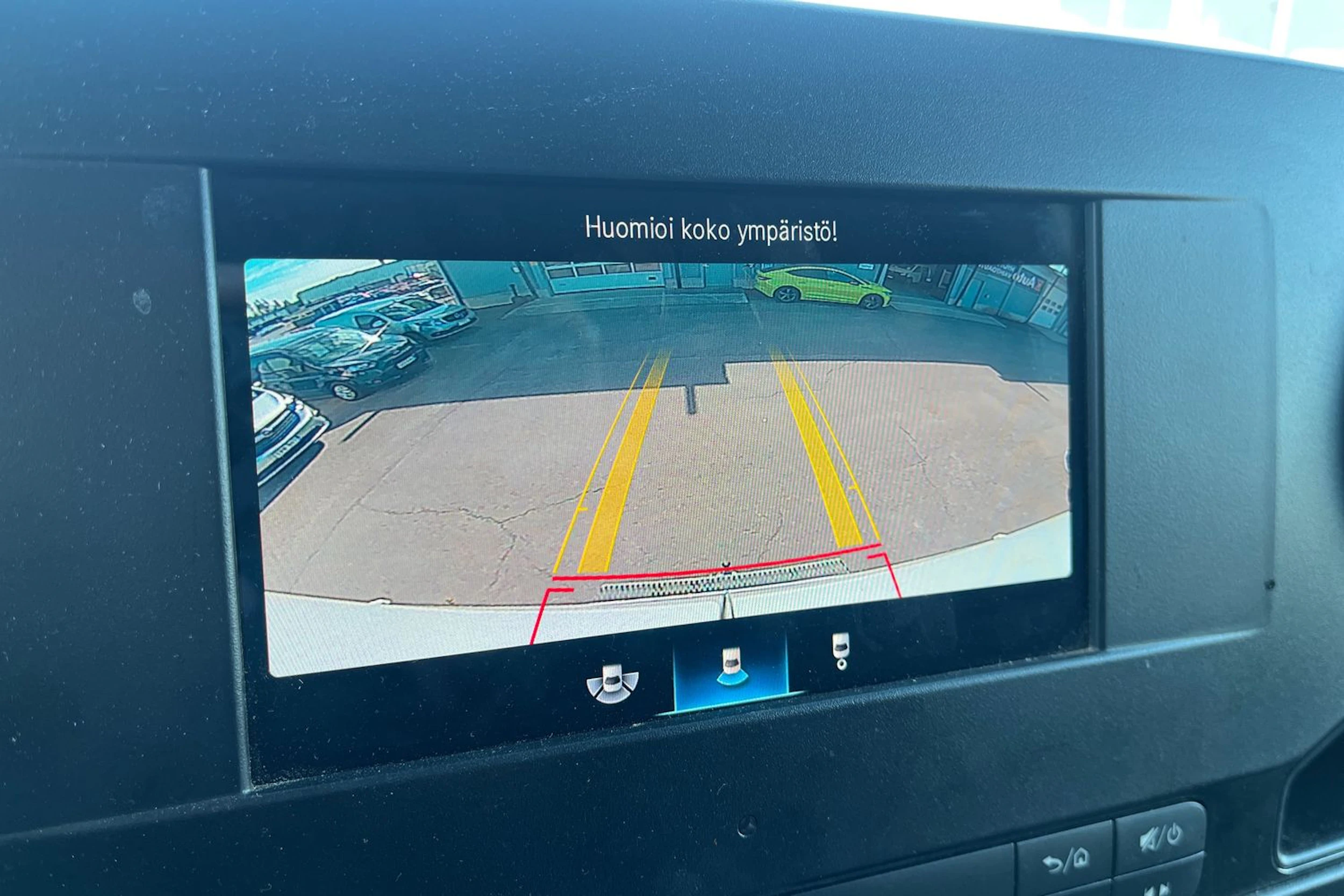 valkoinen Mercedes-Benz Sprinter 2024 kuva 9.