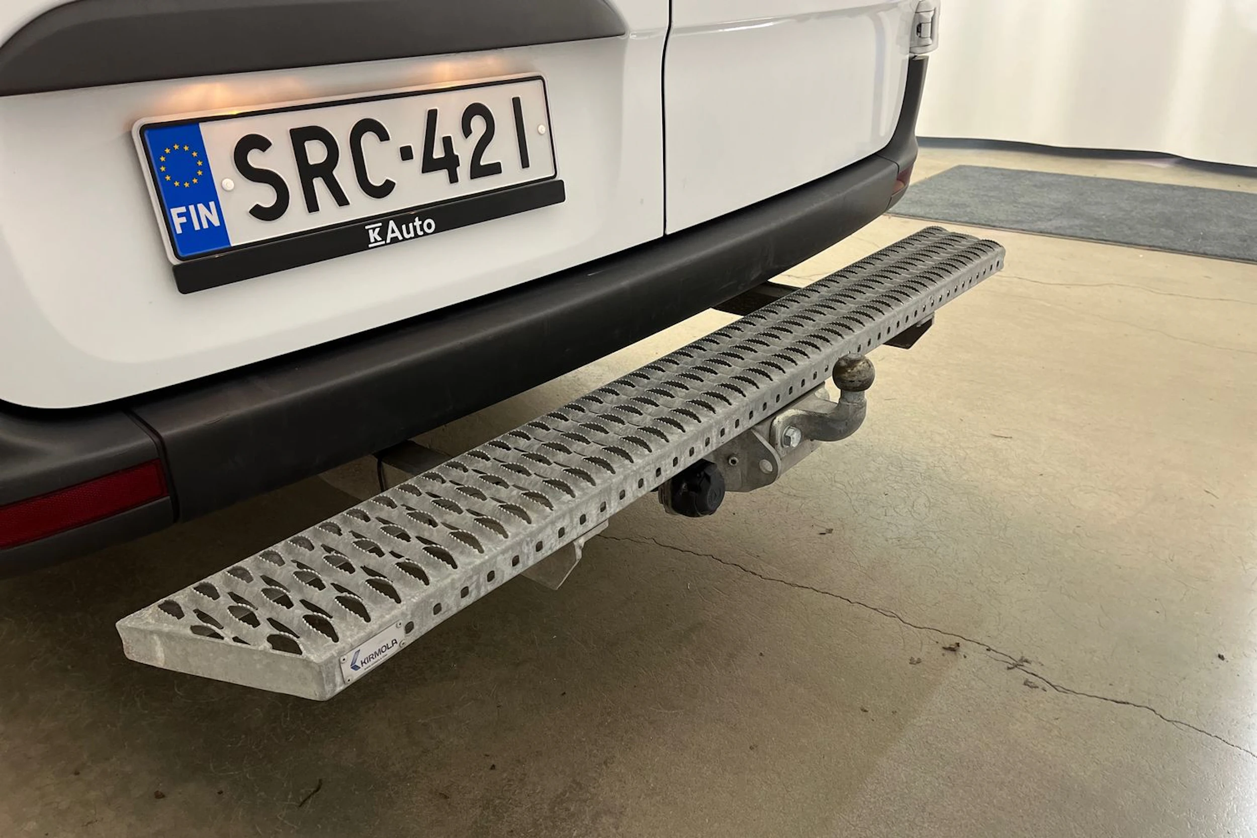valkoinen Mercedes-Benz Sprinter 2024 kuva 13.