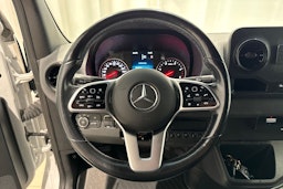 valkoinen Mercedes-Benz Sprinter 2024 kuva 17.