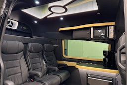 musta Mercedes-Benz Sprinter 2025 kuva 10.