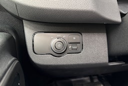 musta Mercedes-Benz Sprinter 2025 kuva 21.
