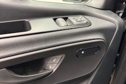 musta Mercedes-Benz Sprinter 2025 kuva 22.