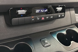 musta Mercedes-Benz Sprinter 2025 kuva 23.