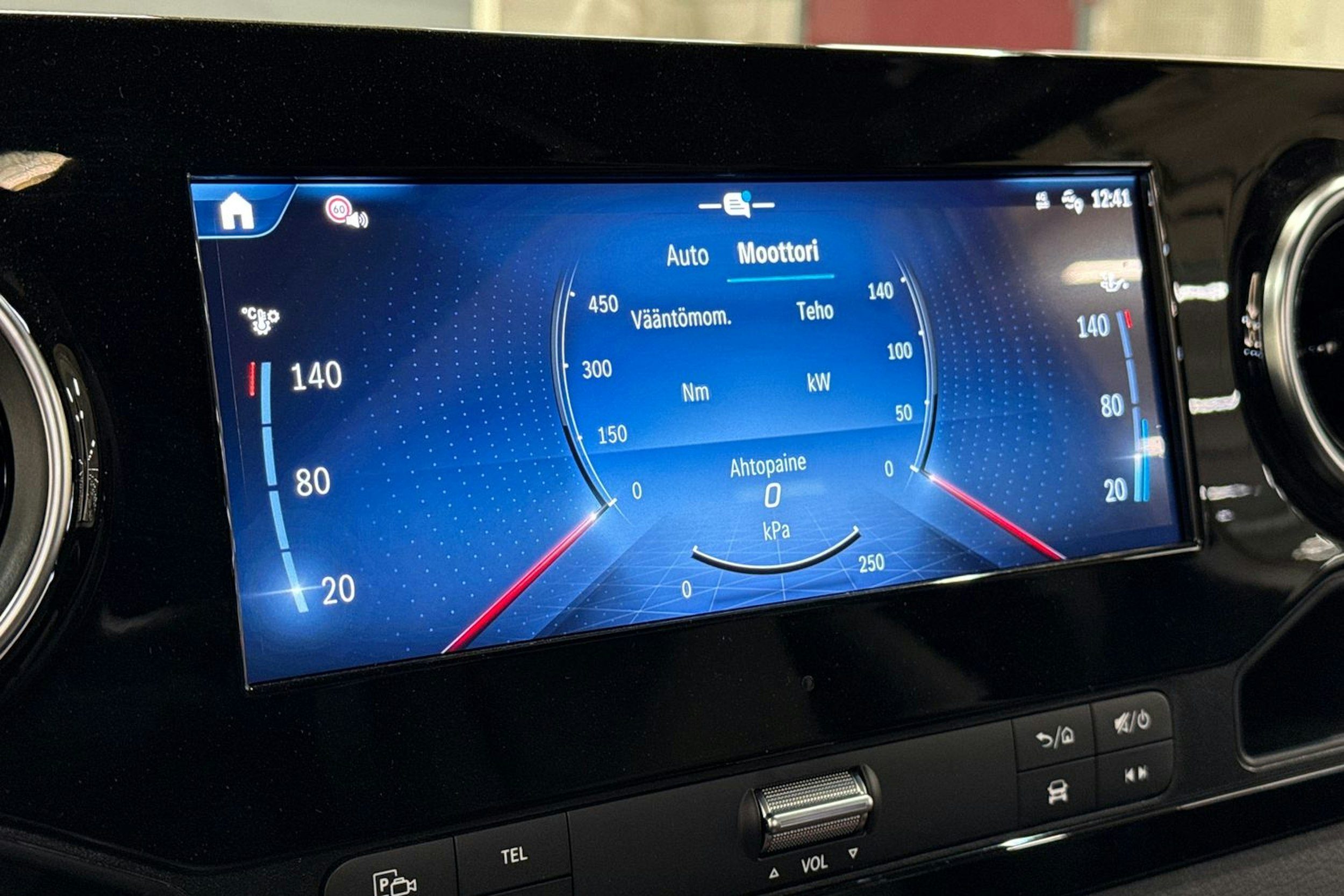 musta Mercedes-Benz Sprinter 2025 kuva 27.