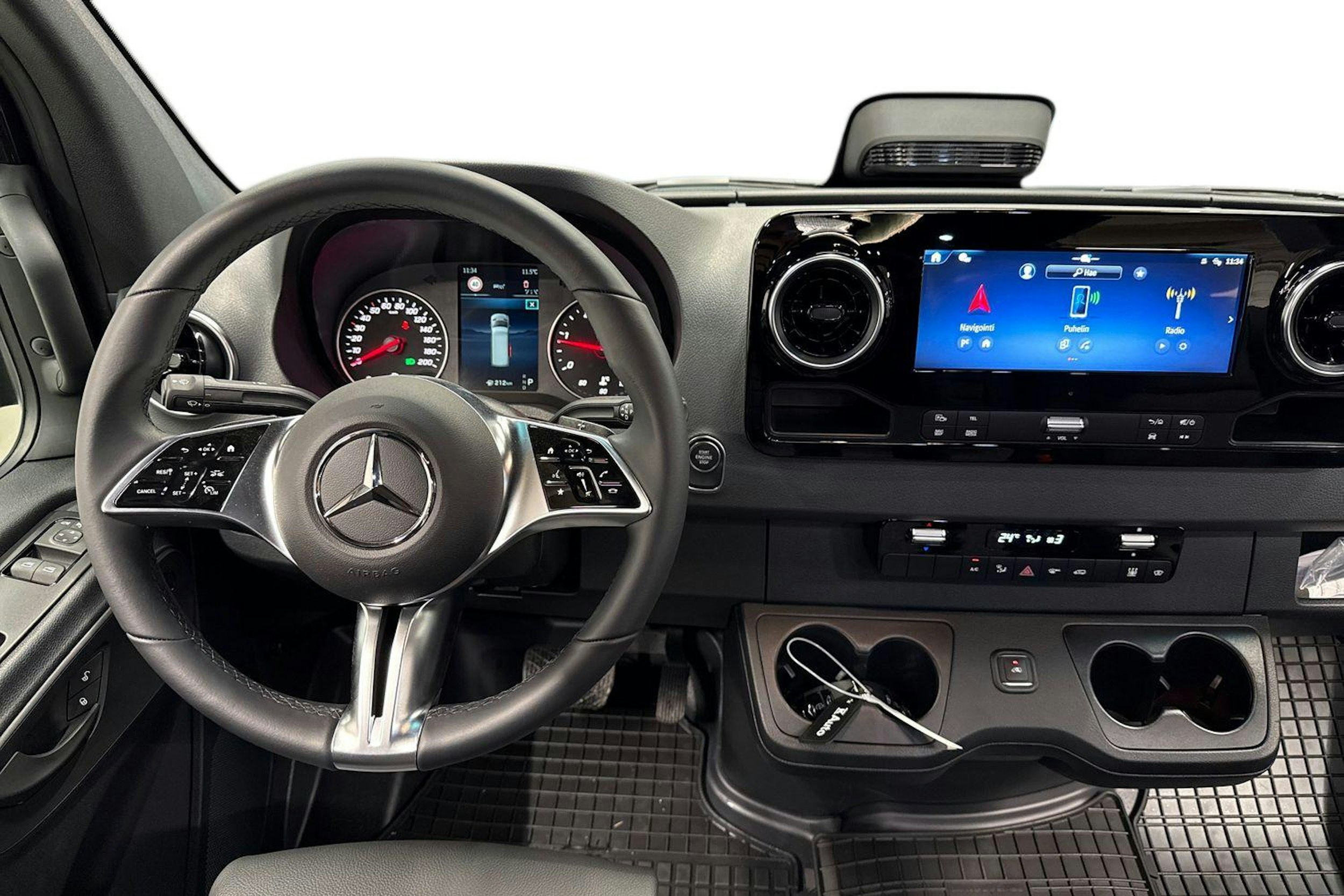 met. musta Mercedes-Benz Sprinter 2025 kuva 9.