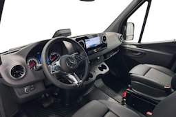 musta Mercedes-Benz Sprinter 2025 kuva 8.