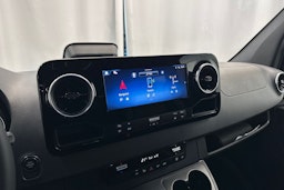 musta Mercedes-Benz Sprinter 2025 kuva 18.