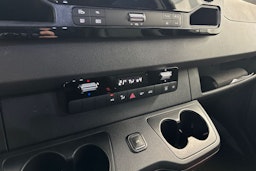 musta Mercedes-Benz Sprinter 2025 kuva 19.