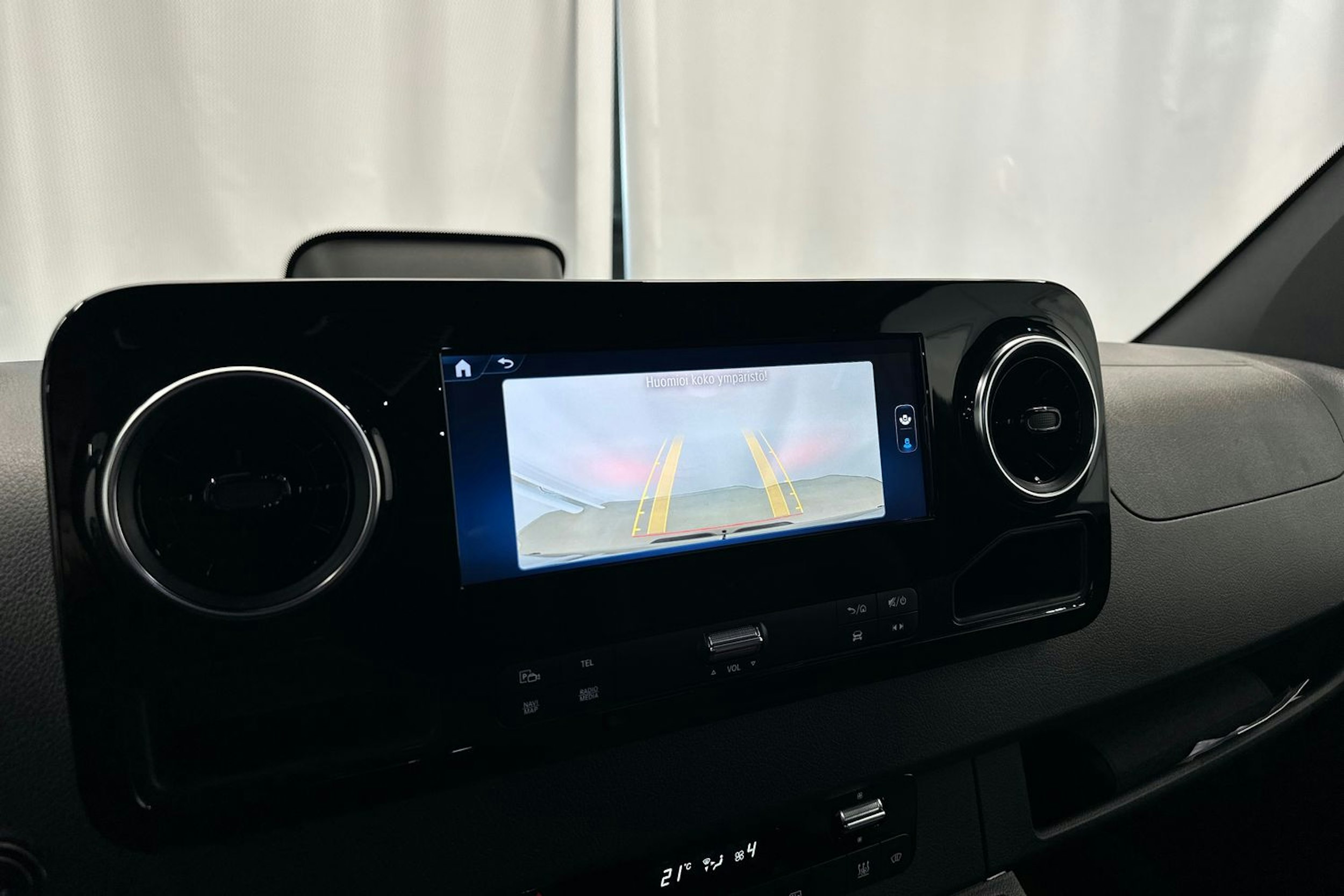 musta Mercedes-Benz Sprinter 2025 kuva 20.