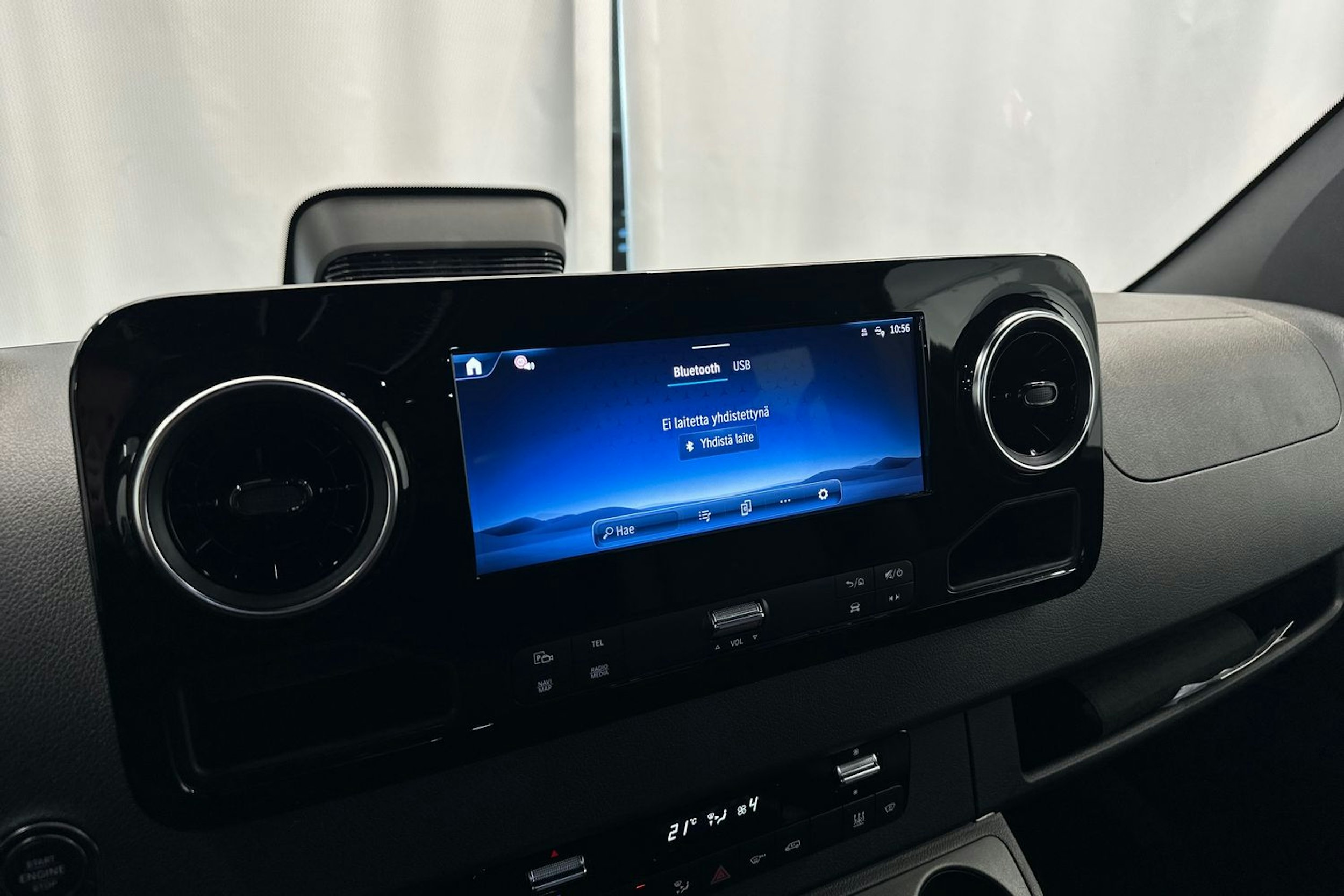 musta Mercedes-Benz Sprinter 2025 kuva 22.