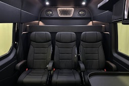 musta Mercedes-Benz Sprinter 2025 kuva 29.