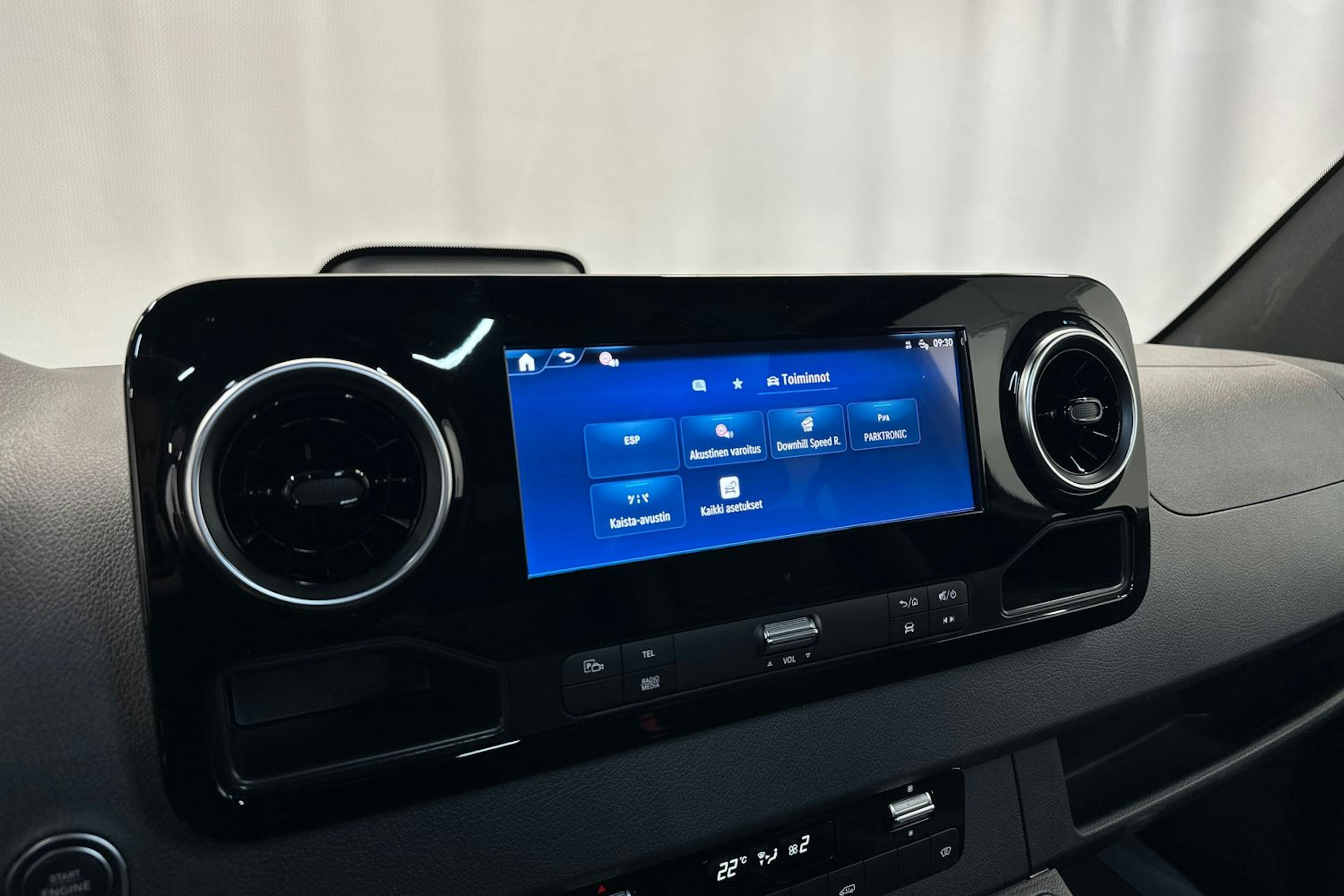 harmaa Mercedes-Benz Sprinter 2025 kuva 22.