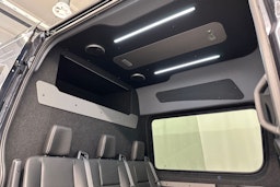 harmaa Mercedes-Benz Sprinter 2025 kuva 27.