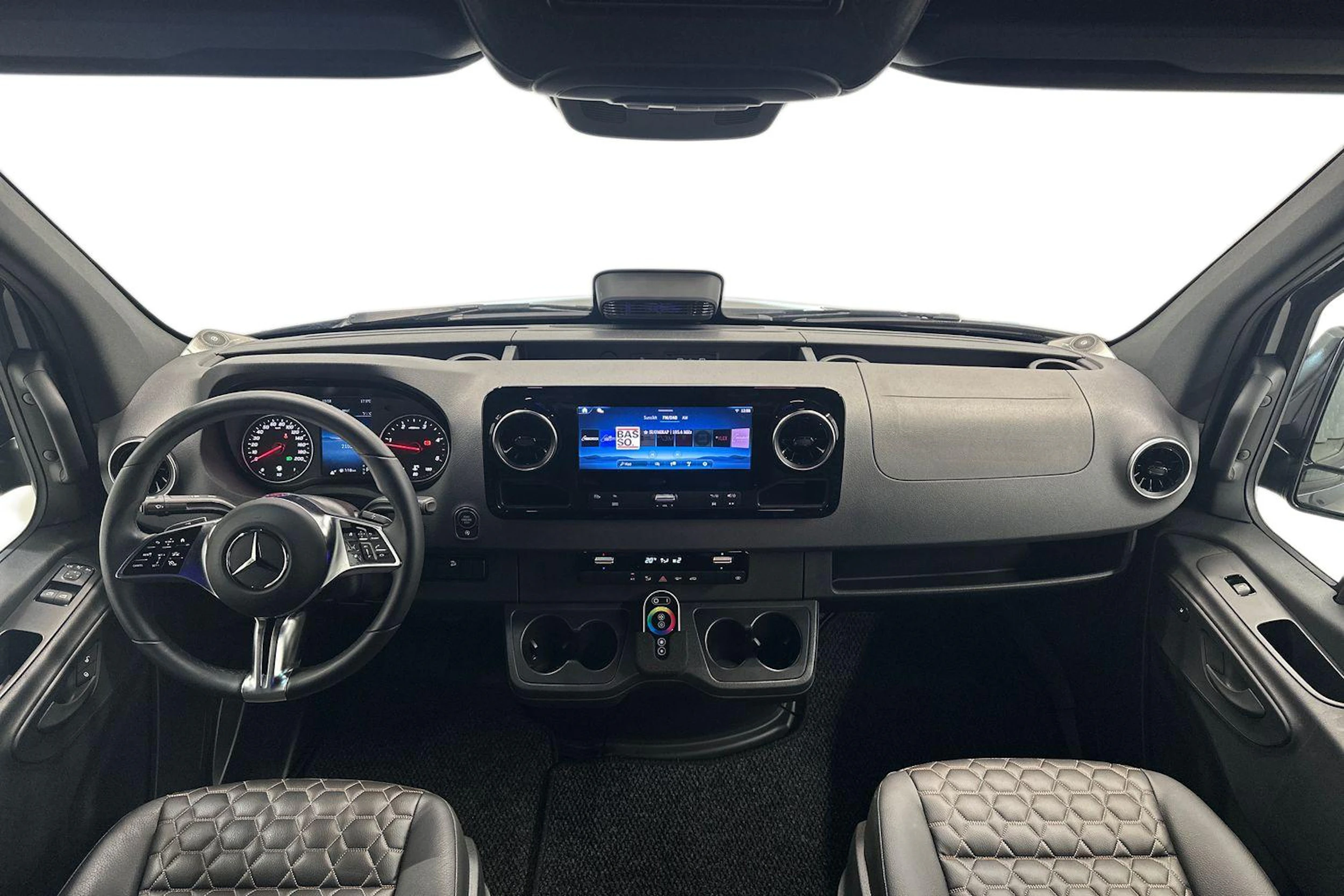 harmaa Mercedes-Benz Sprinter 2025 kuva 7.