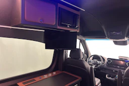 harmaa Mercedes-Benz Sprinter 2025 kuva 33.