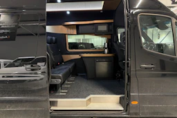 musta Mercedes-Benz Sprinter 2025 kuva 5.
