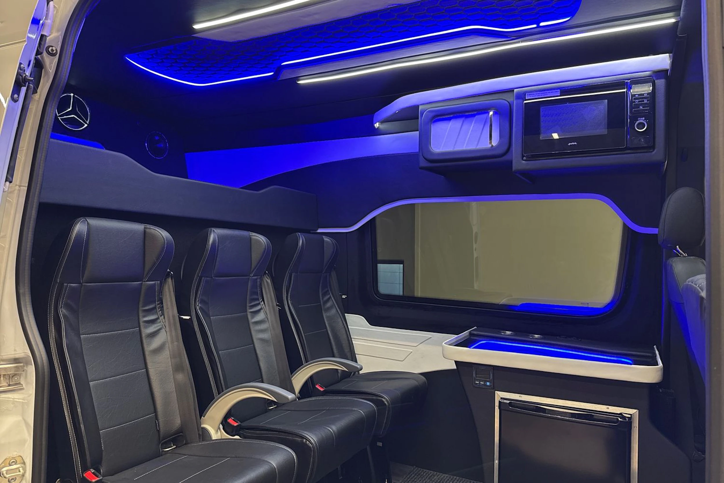 valkoinen Mercedes-Benz Sprinter 2025 kuva 10.