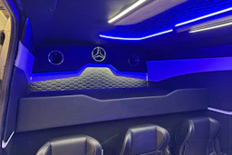 valkoinen Mercedes-Benz Sprinter 2025 kuva 12.