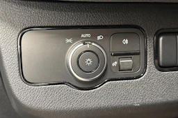 valkoinen Mercedes-Benz Sprinter 2025 kuva 21.