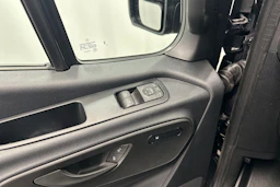 harmaa Mercedes-Benz Sprinter 2026 kuva 27.