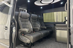 harmaa Mercedes-Benz Sprinter 2026 kuva 29.