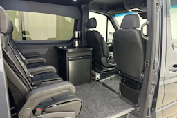 harmaa Mercedes-Benz Sprinter 2026 kuva 30.