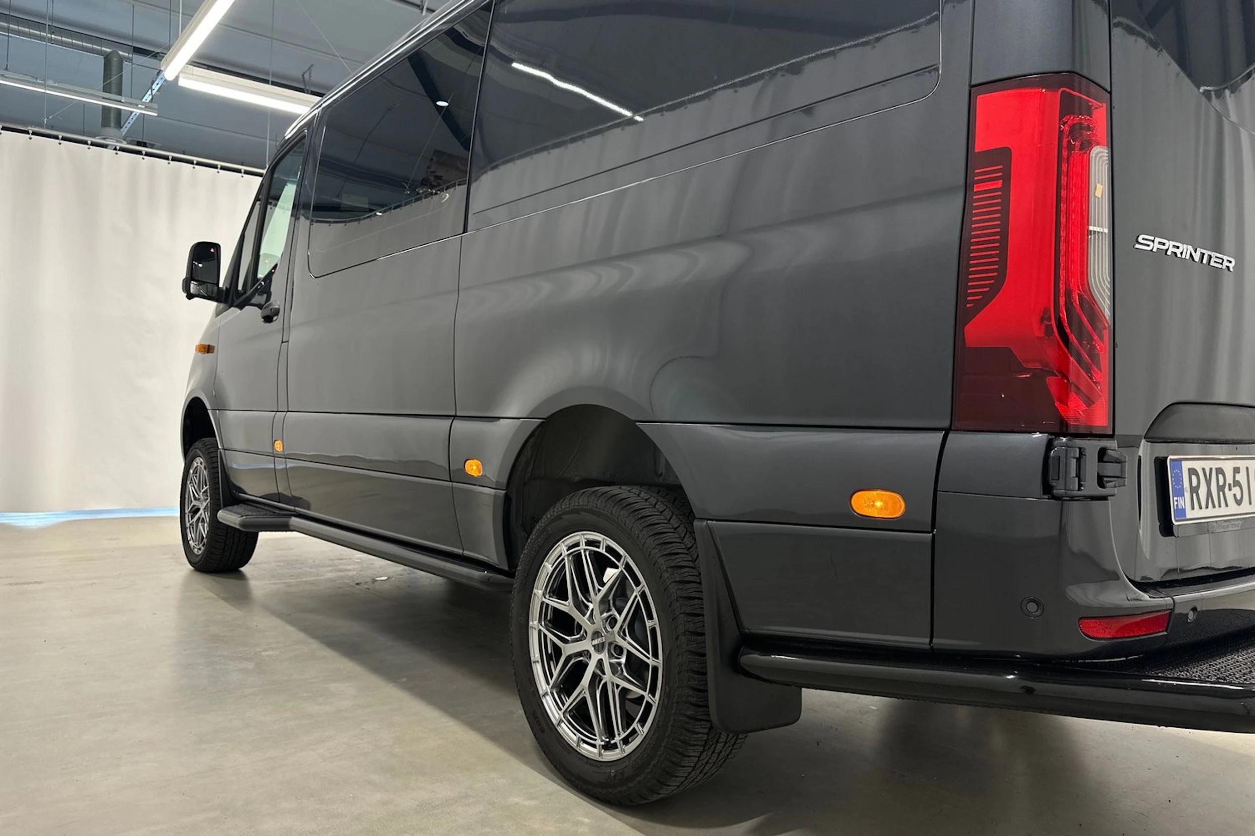 harmaa Mercedes-Benz Sprinter 2026 kuva 35.