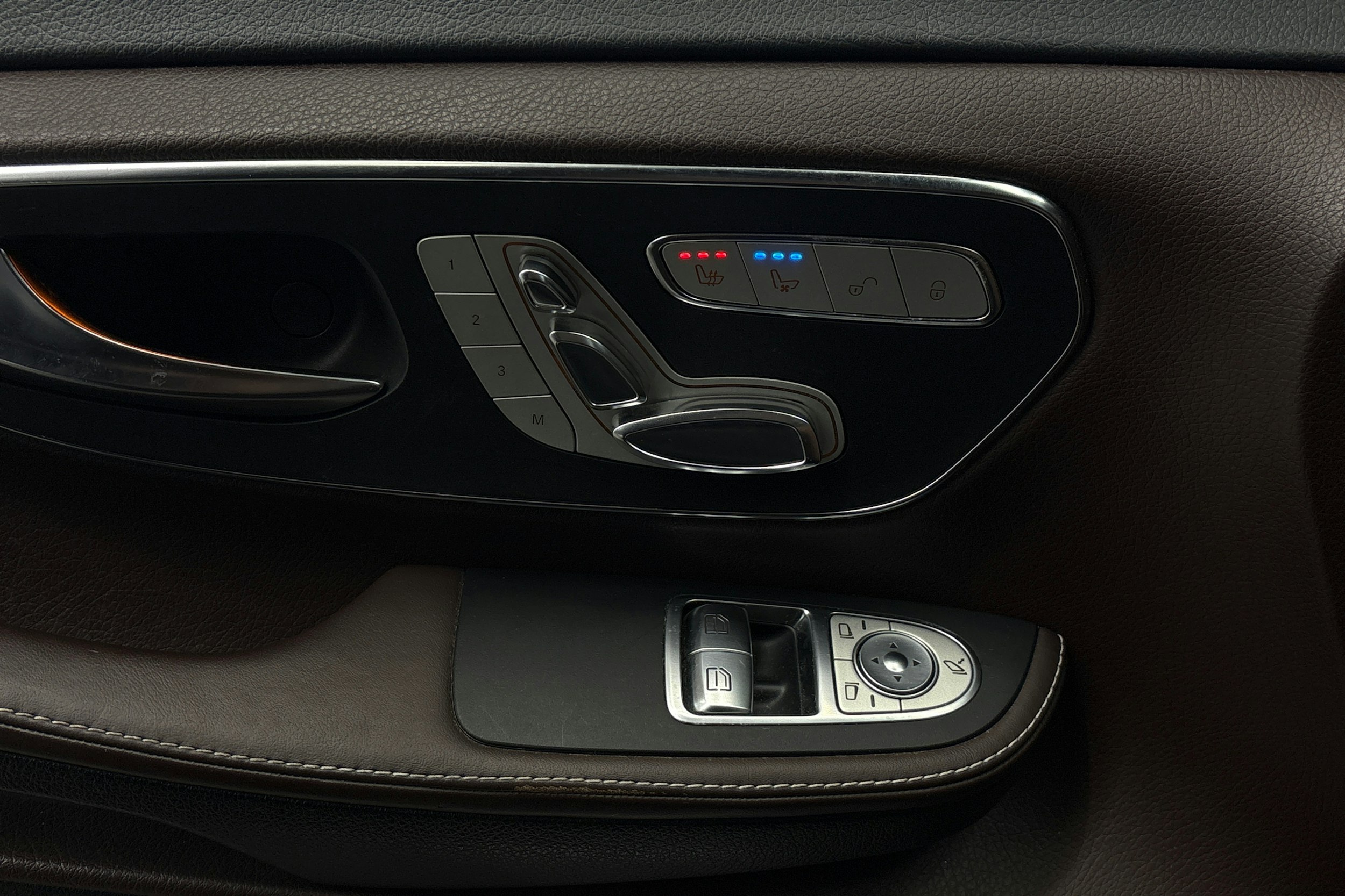 hopea Mercedes-Benz V 2014 kuva 15.