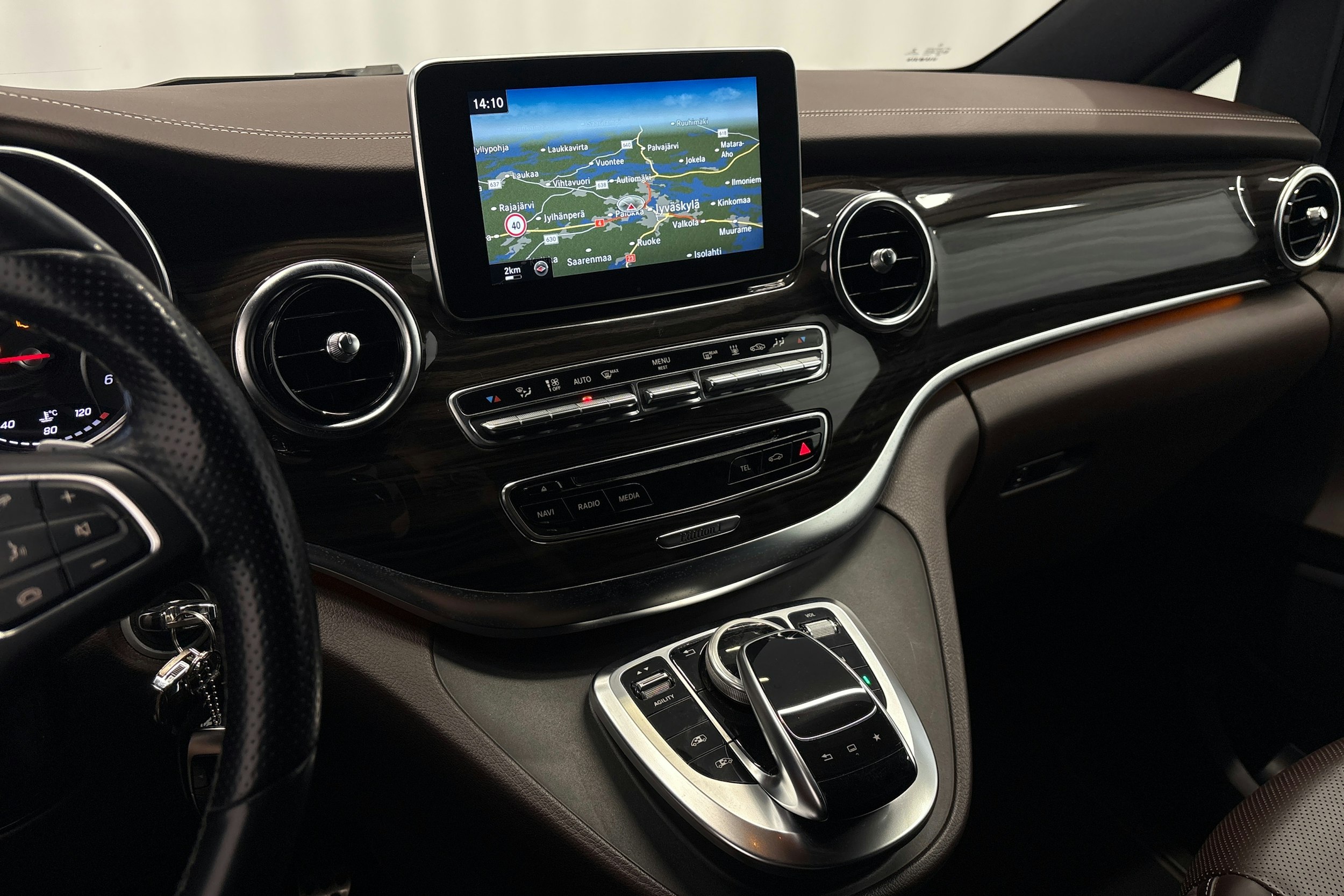 hopea Mercedes-Benz V 2014 kuva 17.