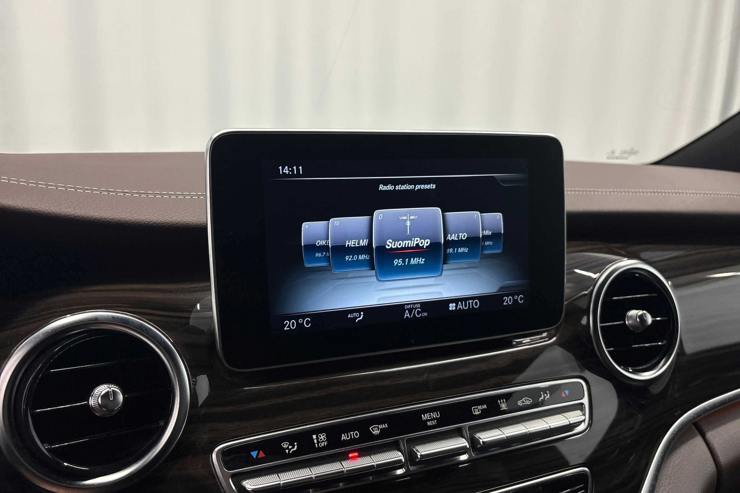 hopea Mercedes-Benz V 2014 kuva 19.