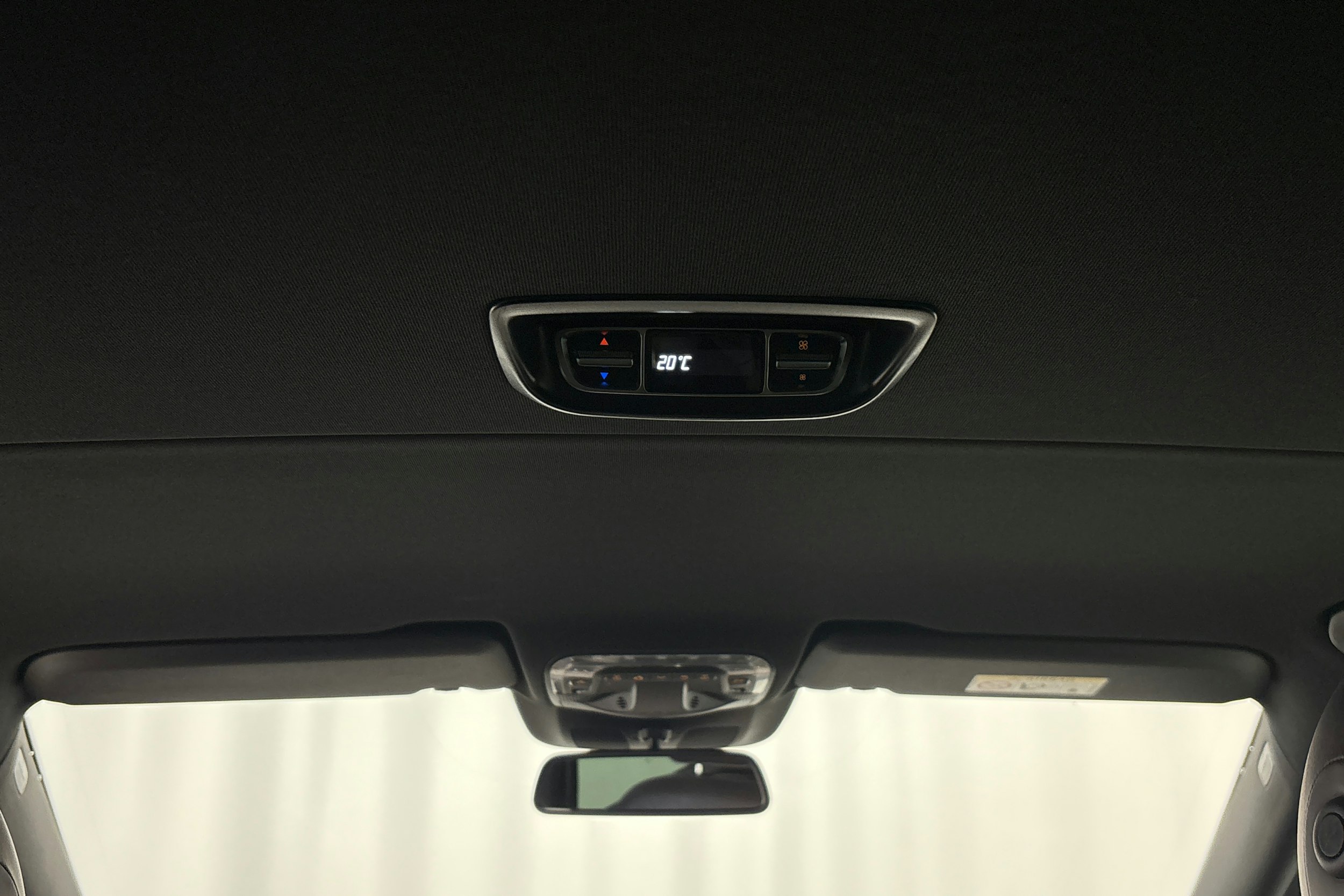 hopea Mercedes-Benz V 2014 kuva 22.